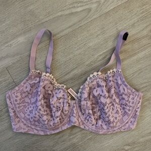 NWT! Victoria's Secret Lavender Lace Underwire Bra 36DDD